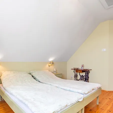 Сasa de vacaciones Balaton View From Almadi With Terrace & Garden - Happy *